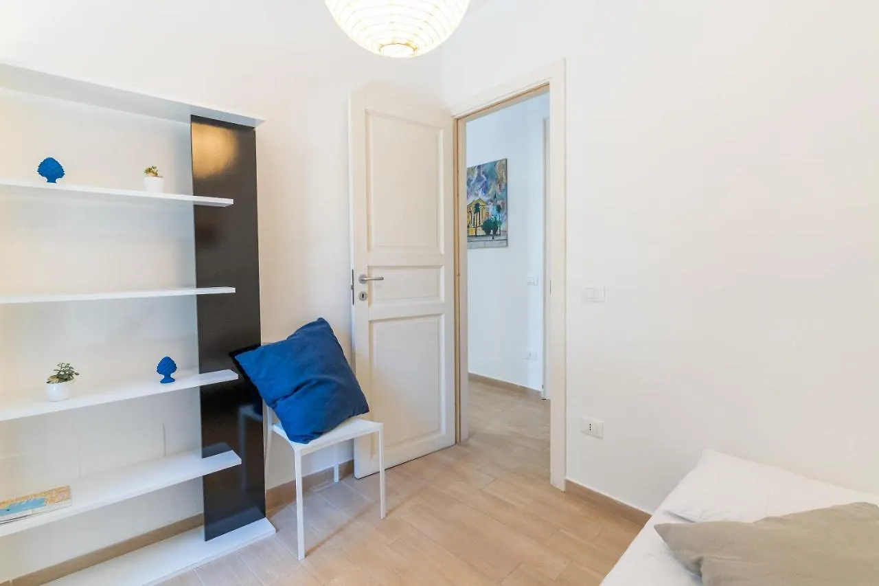Four Luxury Apartment Palermo Italia